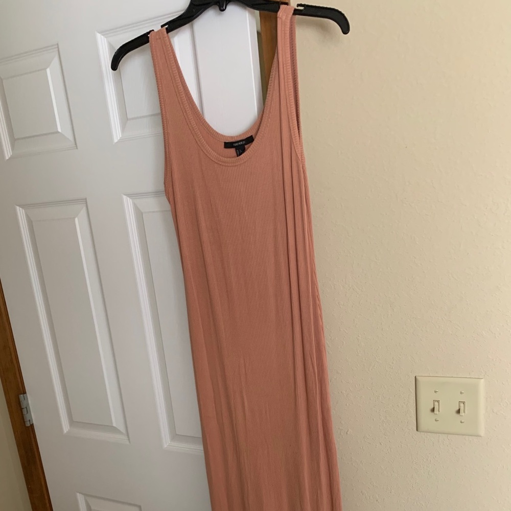 peach/tan fitted maxi dress